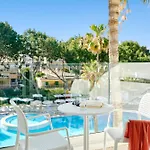 Готель Iberostar Waves Cristina 4*