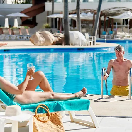 Iberostar Waves Cristina Hotell 4*