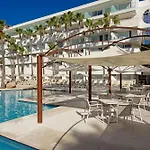 Iberostar Waves Cristina Hotel