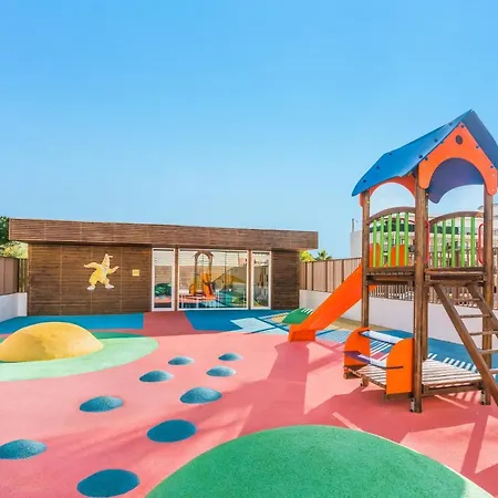 이베로스타 로열 크리스티나 호텔 4*