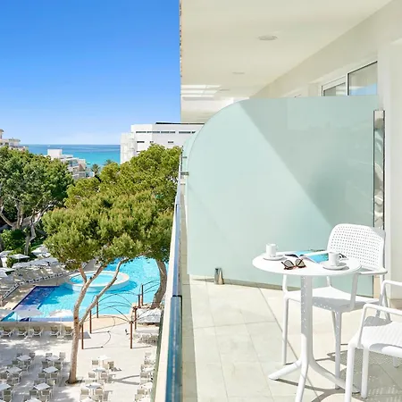 Iberostar Waves Cristina 酒店