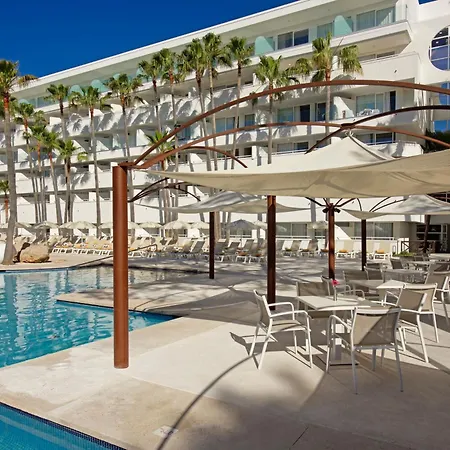 Iberostar Waves Cristina 酒店