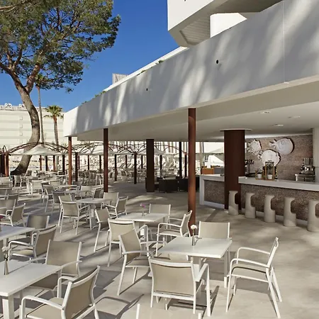 Iberostar Waves Cristina 酒店