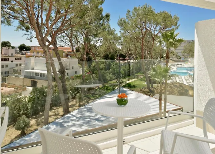 Iberostar Waves Cristina Hotel