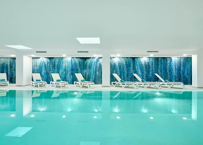 Iberostar Waves Cristina 4*