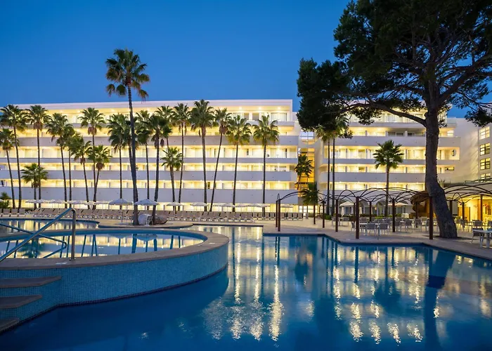 Iberostar Waves Cristina Hotel