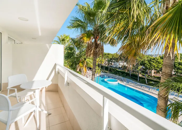 מלון Iberostar Waves Cristina